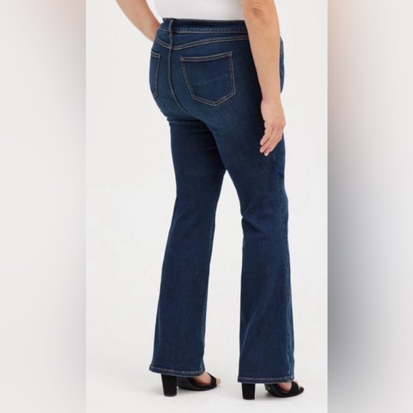 Torrid MidFit Slim Boot Super Soft Mid-Rise Jean - Picture 2 of 8